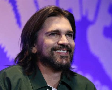 Juanes Estrena Nacimos Solos Primer Sencillo De La Nueva Serie De