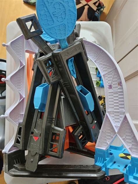 Hot Wheels Track Builder Set Cars Gebraucht In Jonen F R Chf Nur Abholung Auf Ricardo Kaufen