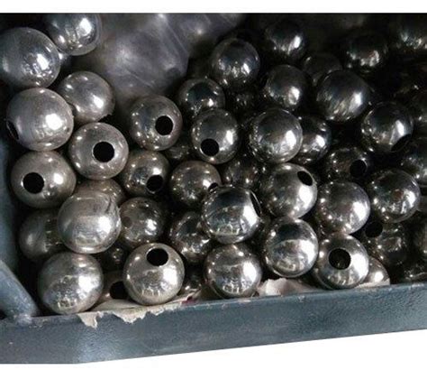 Round Stainless Steel Hollow Ball Size 60 Mm Hardness 40 50 HRC