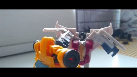 Transformers Bumblebee Vs The Sector 7 In Stop Motion Part 2 “blitzwing” By Ignacio Lara