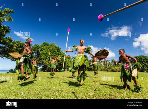 Fiji fijian traditional costume hi-res stock photography and images - Alamy