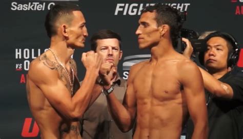 Max Holloway Praises Former Opponent Charles Oliveira And Calls For