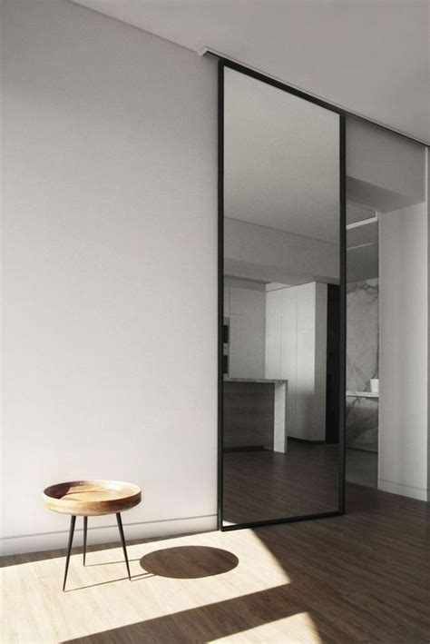 Чудо-дверь с зеркалом в гардеробную | Minimalist apartment, Door design ...