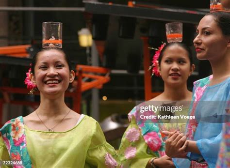 Binasuan Photos and Premium High Res Pictures - Getty Images