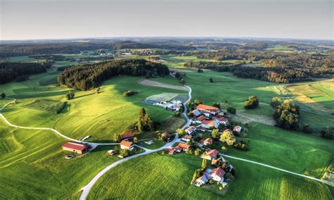 Hauskauf im Dorf – alles auf Grün | Bauland Report