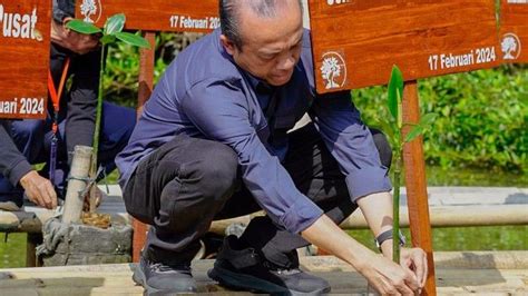 Memperingati Hari Pers Nasional Dengan Penanaman Mangrove Di Twa