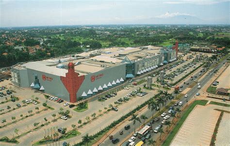 Pondok Indah Mall Setiap Gedung Punya Cerita