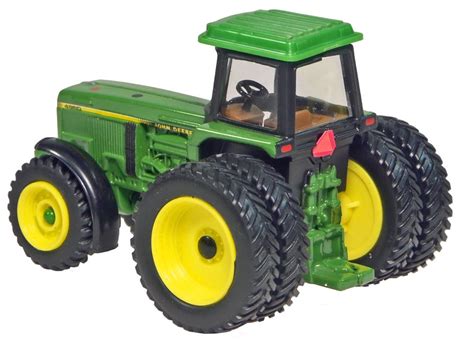 JOHN DEERE 4960 TRACTOR With Duals Collector Models