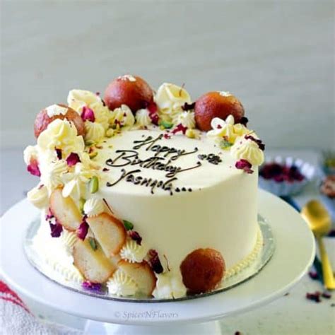 eggless gulab jamun cake recipe spices  flavors