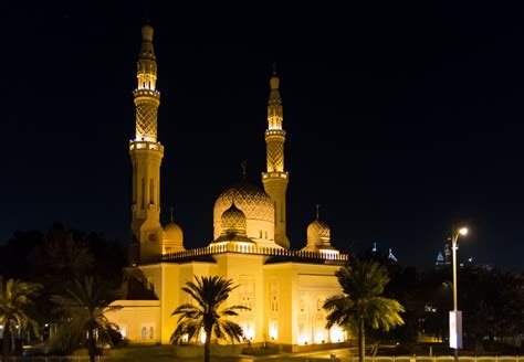 Jumeirah Mosque – All You Need To Know | CuddlyNest