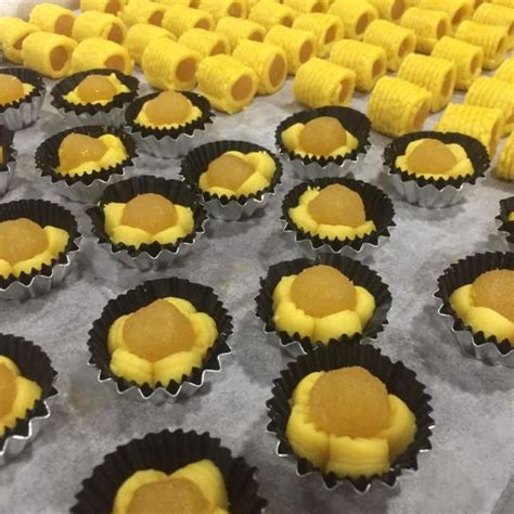 Tart Nenas Bunga Biskut Tat Raya Homemade Pcs Shopee Malaysia