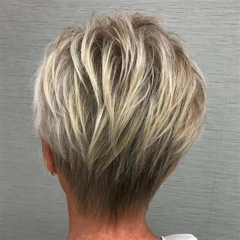 Coupe Cheveux Courts Femme Ans Coiffure Cheveux Courts Femme De Plus