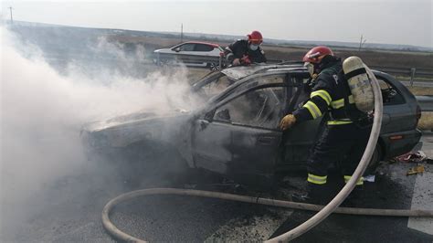 O Ma In A Luat Foc Pe Autostrada A Oferul I O Fat De Ani Au