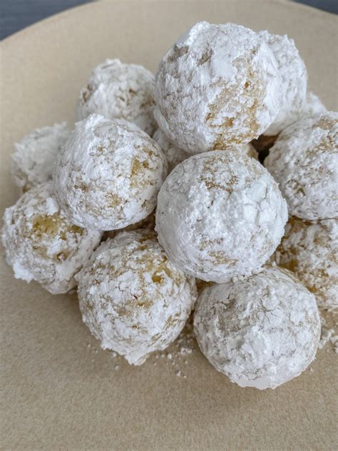 Easy Vegan Powdered Sugar Donut Holes Peanut Butter And Jilly