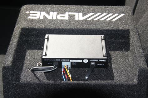 Aktivni subwoofer Alpine SWE-815 - CarAudioEmpire