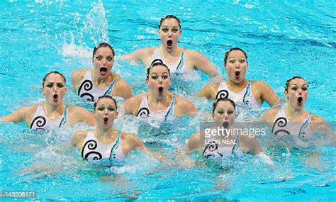 French Synchronized Swimming Team Photos And Premium High Res Pictures