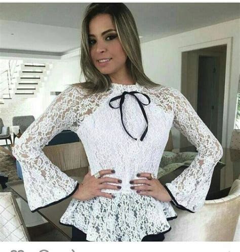 Blusa De Renda Manga Longa Vitoriana Branca Ano Novo Reveill R 33 90