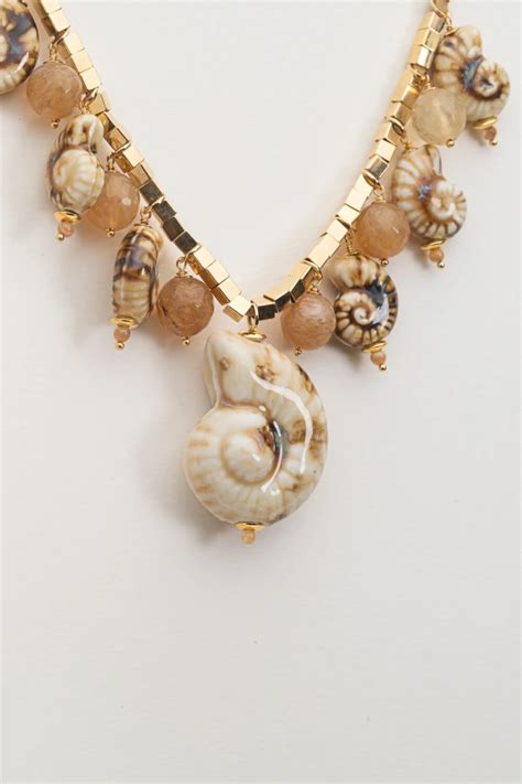 Colar Couro Caracol Nude Quartzo Rutilado Trudys Loja Online de Semijoias e Acessórios Premium