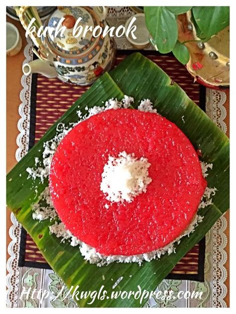 Steamed Sago Cakekuih Bronok Or Lapis Sagu Asian Cake