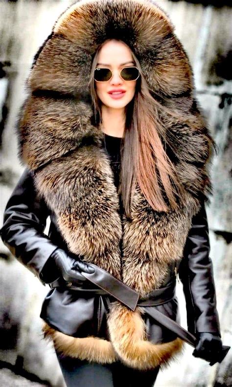 Pin By Liki Linea On Fur Hood Fur Coats Women Fur Fashion Winter