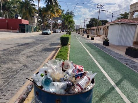 Denuncian acumulación de basura en el Malecón de Puerto Juárez