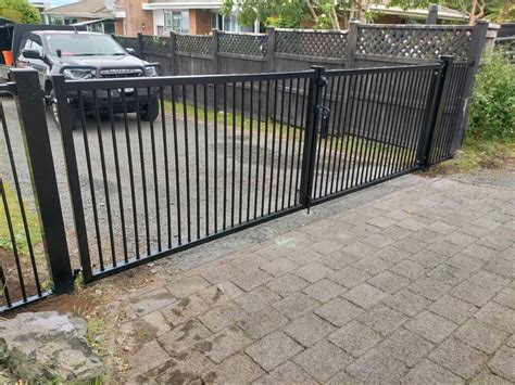 Double Dog Proof Driveway - strongfencing.co.nz