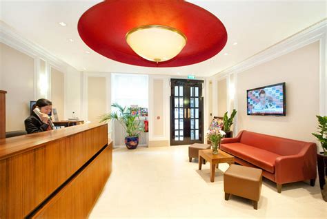 Astor Court Hotel in London, England - Book Budget Hotels with ...