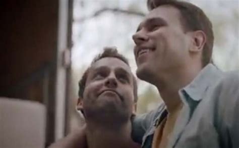 Colgate Presenta Su Primer Comercial Gay Friendly Gayperu Entretenimiento Gay Noticias