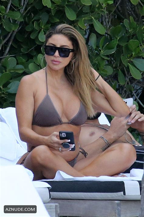 Larsa Pippen Sexy Relaxes By The Pool Showing Off Her Hot Bikini Body In Miami AZNude