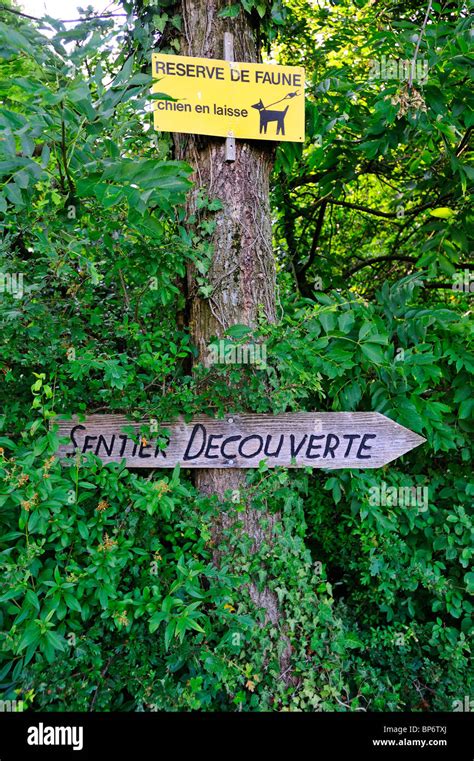 Nature Trail Signs High Resolution Stock Photography and Images - Alamy