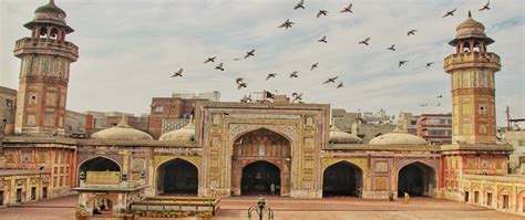 Wazir Khan Mosque - Architecture and History of Mosque