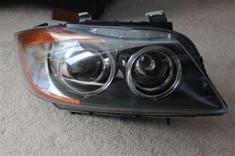 Purchase BMW E90 E91 Passenger Right Bi Xenon Adaptive Headlight