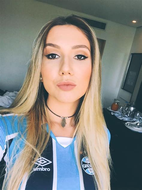 El Desaforado Grito De Gol De La Mediática Hija Del Técnico De Gremio