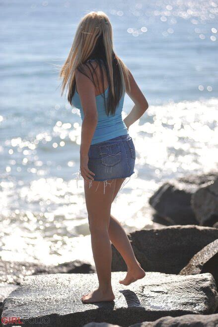 Cute Teen Sandy Summer Public Tease Sandy Summers Jean Skirt 0046 Porn Pic