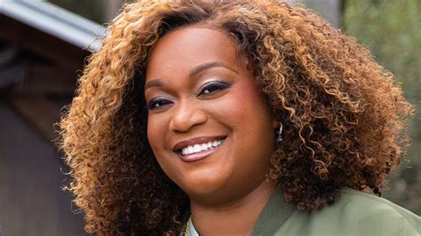 Sunny Anderson Shares What S New On Bbq Brawl Season And Her Best