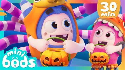 Pogo Dan Kostum Laba Laba Halloween Yang Kikuk Minibods Kartun Lucu