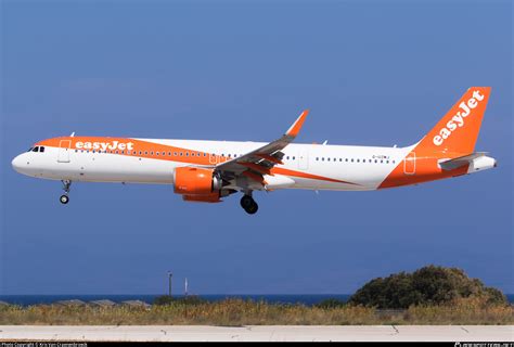 G UZMJ EasyJet Airbus A321 251NX Photo By Kris Van Craenenbroeck ID