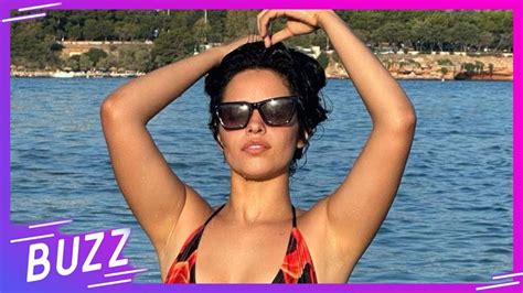 Camila Cabello Deslumbra Con Su Belleza En Bikini Desde Grecia Buzz