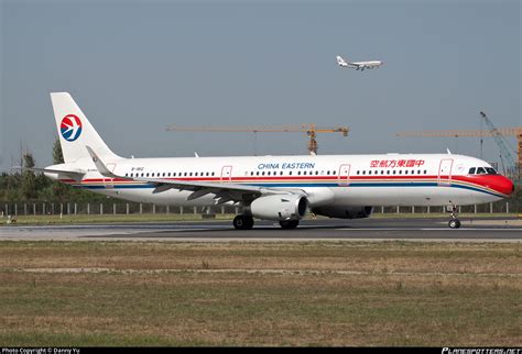 B 1812 China Eastern Airlines Airbus A321 231 WL Photo By Danny Yu