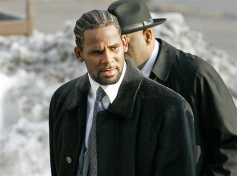 R Kelly Asks Supreme Court To Overturn Sex Crime Convictions