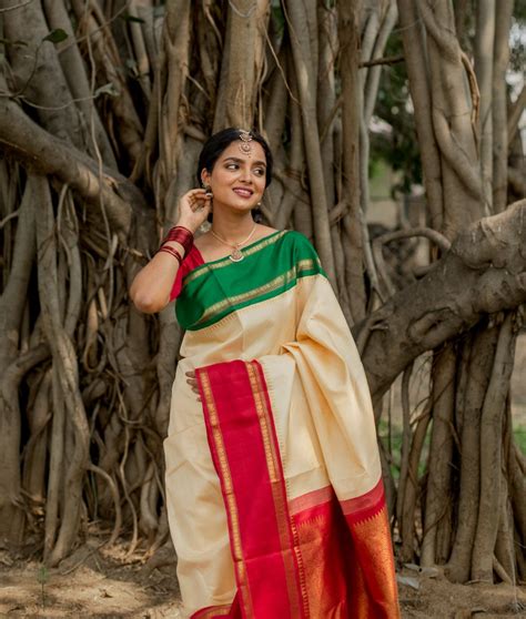 Buy Buy Cream Handwoven Kanjivaram Silk Saree T