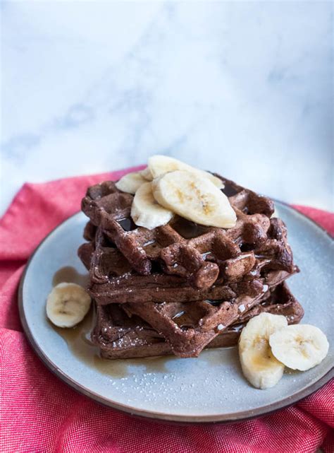 Chocolate Banana Waffles – The Food Joy