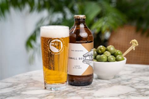 How Many Calories Are In A Pint of Beer? | Small Beer