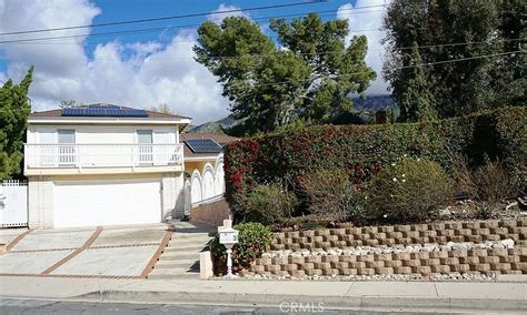 3557 Fairesta St Glendale CA 91214 Zillow