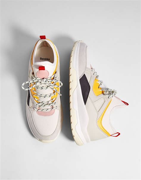 Новинки - ОДЕЖДА - ЖЕНЩИНА - Bershka Russia | Sneakers fashion, Womens ...