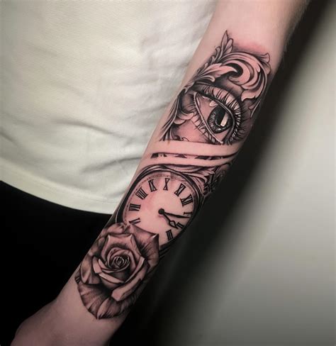 Clock, rose and eye. Everything you need in your tattoo 👁️🌹👁️ Done at ...