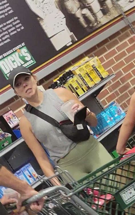 Leggings Blonde Milf Spandex Leggings Yoga Pants Forum