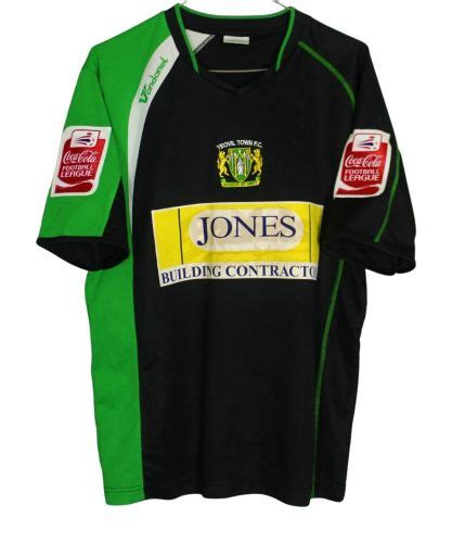 Yeovil Town 2009-10 Kits