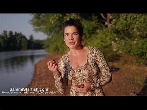 4K Thong Bodysuit At The Beach XVIDEOS