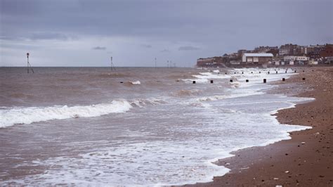 Police Identify Body Of Woman Found Dead On Hunstanton Beach News